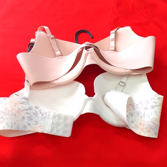 VINCE CAMUTO BRA - Picture 3 of 6